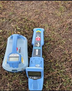 Localizador de Tuberías por Cable RD8200, Detector Subterráneo Ligero, Equipo de Seguridad con Alimentación por Batería - Product Image 1