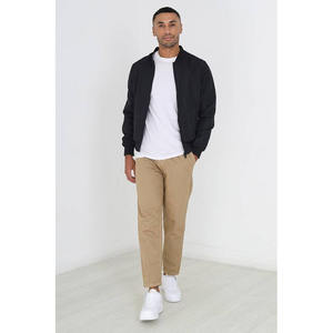 ราคาขายส่งจากผู้ผลิตในปากีสถาน เสื้อแจ็คเก็ตบอมเบอร์ผู้ชายสำหรับฤดูหนาว สไตล์สตรีทแวร์ คุณภาพสูง กันลม ระบายอากาศได้ 100% - Product Image 1