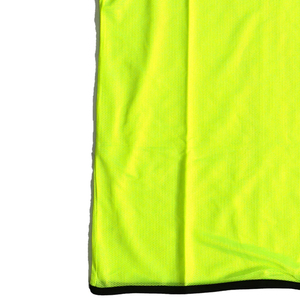 Maillot de football haute qualité en polyester durable, ultra respirant, à manches courtes, en maille, pour équipe de football, été, par Macone Sports - Product Image 3