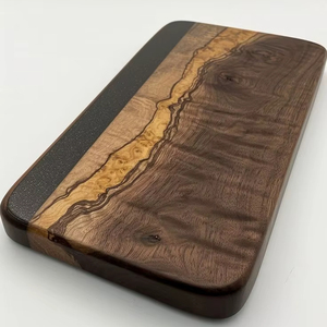 เขียงไม้ทำมือเคลือบอีพ็อกซี่สำหรับหั่นขนมปังและชีส  ผิวเรียบเนียนขัดเงา  แบบเรซิ่นริเวอร์ สำหรับใช้ในครัว - Product Image 1