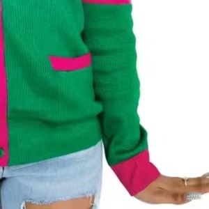 Crea tu Propio Cárdigan de Punto con Cuello en V de Alta Calidad Personalizado con el Logotipo de tu Hermandad/Fraternidad/Escuela/Universidad - Product Image 4