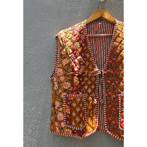 เสื้อแจ็คเก็ตผ้าฝ้ายเย็บมือลายดอกไม้สไตล์วินเทจสำหรับผู้หญิง ตกแต่งด้วยผ้าลายทางแบบแพทช์เวิร์ค น้ำหนักเบา สไตล์โบฮีเมียน เหมาะสำหรับใส่ในฤดูร้อน เป็นของขวัญสำหรับเธอ - Product Image 2