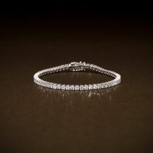 Pulsera de tenis de plata 925 con moissanita para mujer, corte brillante redondo, engaste de garras, estilo clásico, uso diario - Product Image 2