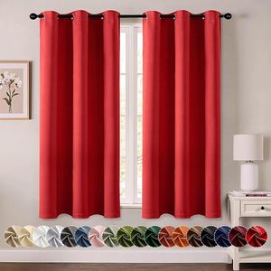 Tende Termoisolanti a Tema Natalizio Rosse e Oscuranti da 63 Pollici, 2 Pannelli per Camera da Letto e Soggiorno, Tende Oscuranti Solide - Product Image 6