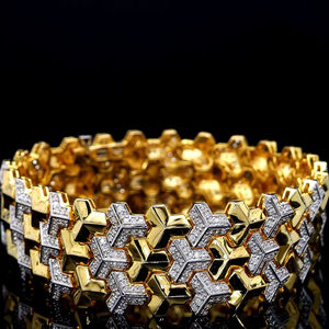 Brazalete de lujo de oro amarillo y blanco de 18 quilates con eslabones hexagonales y diamantes cultivados en laboratorio, diseño ancho para compromiso y boda, para mujer. - Product Image 4