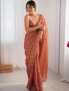 Sari Tradicional KV de Seda Chiffon con Adornos Estilo Bollywood para Fiesta, Sin Arrugas y Reversible - Product Image 5