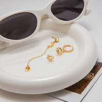 Ensemble de boucles d'oreilles soleil, lune et étoile en acier inoxydable plaqué or 18 carats pour femmes