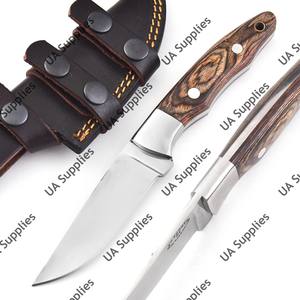 Couteau multifonctionnel EDC de qualité industrielle pour le camping en plein air, avec manche en bois Pakka et lame en acier inoxydable personnalisable de UA Supplies - Product Image 5