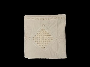 Tissu en coton blanc brodé de haute qualité, tissu brodé à motifs floraux et géométriques, matière en coton doux et respirant - Product Image 5