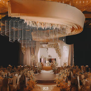 LANJO Drapé en tissu de soie suspendu au plafond de luxe pour mariage avec forme de goutte d'eau pour salle de mariage - Product Image 3