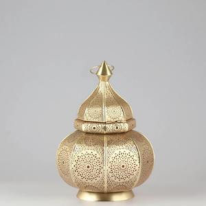 Lanterne artisanale en fer de style mosquée, croissant de lune et étoile, pour la décoration de la maison, idéale pour le Ramadan Kareem et l'Aïd. - Product Image 3