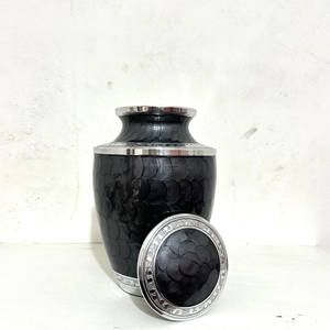 Urnes funéraires en aluminium de style américain de haute qualité pour cendres humaines et d'adultes, finition blanche Meena, gravure personnalisée - Product Image 3