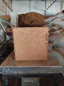 Substrat de culture en fibre de coco pour une rétention efficace de l'humidité et un développement sain de la zone racinaire - Product Image 2