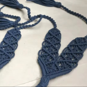 Ensemble de 2 attaches de rideaux à pompons - Supports décoratifs pour rideaux - Product Image 1