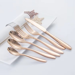Ensemble de couverts en acier inoxydable rose doré personnalisé avec logo, 6 pièces, pour hôtel, restaurant, événements - Product Image 1
