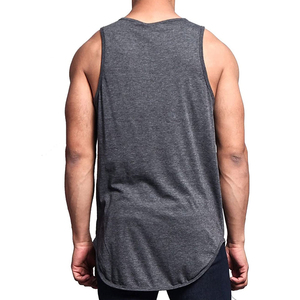 เสื้อกล้ามคอกลมสีเทาสำหรับผู้ชาย ทรงยาวปกติ สวมใส่สบาย ผ้าเจอร์ซีย์คอตตอน ระบายอากาศได้ดี สีพื้นเรียบ สามารถสั่งทำลายพิมพ์ด้านหน้าได้ - Product Image 4
