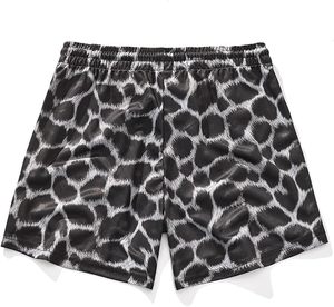 Shorts décontractés pour hommes à imprimé léopard, taille élastique, grande taille, en polyester tissé, écologiques, extensibles dans les 4 sens – Collection Modern Movements - Product Image 2