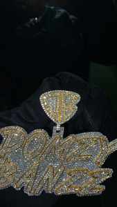 DOMZZY BANZZ Collier personnalisé Hip Hop avec nom, pendentif bicolore plaqué or, serti de diamants Moissanite, style Bling - Product Image 3