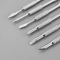 Ensemble d'outils pousse-cuticules en acier inoxydable à double extrémité pour manucure et soin des cuticules, conception à double tête réutilisable