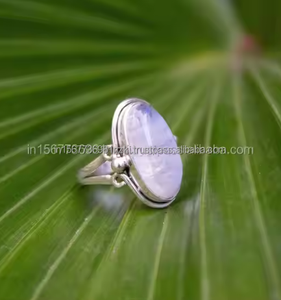 แหวนเงินสเตอร์ลิงสีขาวประดับพลอยพลอยสีขาวประดับพลอยสีรุ้งแบบเรียบง่ายสำหรับงานแต่งงานของผู้หญิง - Product Image 3