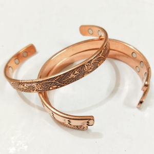 Pulsera de cobre curativa tradicional Brazalete de moda magnético fuerte para la circulación Alivio del dolor y relajación - Product Image 2