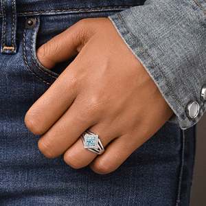 Anillo de Plata de Ley 925 con Aguamarina y Moissanita, Certificado IGI, de Zubeda Gems, Diseño Elegante y Fino - Product Image 6