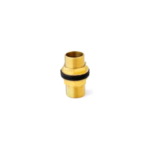 Raccord de réservoir en laiton de précision pour les systèmes de stockage et de distribution de liquides industriels - Product Image 2