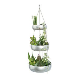 Jardinière suspendue décorative moderne en métal galvanisé à 3 niveaux pour plantes d'intérieur et d'extérieur, pot à herbes et fleurs avec chaîne pour usage domestique - Product Image 1