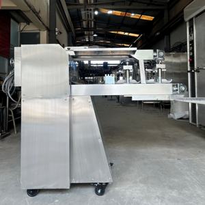 Machine à façonner la pâte à livraison rapide, 2 convoyeurs, 4 Lulo, OEM & ODM personnalisés, garantie 1 an, pour l'industrie du pain, avec palettes en PE et en bois - Product Image 6