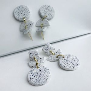 Pendientes de Resina Ligeros Hechos a Mano con Acabado Liso, Diseño Moderno, Calidad Duradera, Joyería de Moda, Accesorios de Cristal RR - Product Image 4