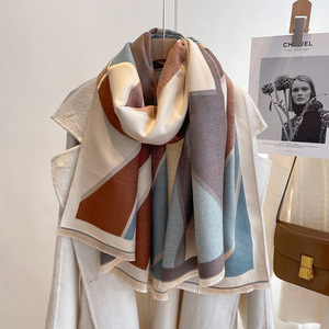 GRAN OFERTA Bufanda de Moda con Borlas, Bufanda de Invierno de Marca de Lujo, Chales de Cachemira para Mujer - Product Image 2