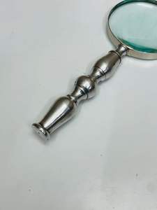 Loupe à main de 4 pouces avec poignée en aluminium artisanale et cadre en nickel avec lentille en verre optique |   Loupe de lecture et d'inspection vintage - Product Image 2