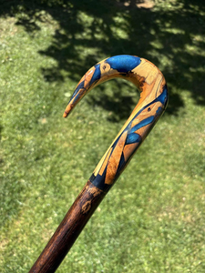 Bâton de marche classique en bois sculpté avec poignée en résine moderne - Écologique et durable - Product Image 6