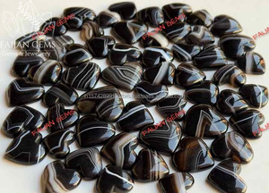 Prix de gros Cabochon d'agate à bandes en forme de coeur pierre précieuse naturelle de qualité incroyable pierre libre pour bijoux OEM disponible - Product Image 2