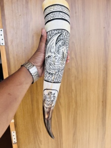 Nuevo Estilo de Taza de Cuerno Natural Indio Vikingo con Soporte, Ecológica y Pulida, para Decoración del Hogar y Regalo Empresarial - Product Image 1
