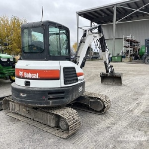 Excavadora Bobcat E55 de Alta Calidad, Compacta, con Brazo Hidráulico para Proyectos de Construcción y Movimiento de Tierras - Product Image 5