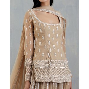 Hermoso Conjunto Ligero de Top, Pantalón y Dupatta Estilo Indio/Pakistaní para Fiesta, Elegante y con Estilo - Product Image 3