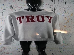 Sudadera TROY HEATHER GREY con cuello alto, 100% algodón, con apliques bordados en color marrón, cuello ancho, hilos finos. - Product Image 4