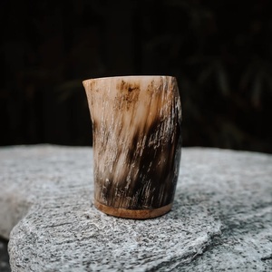 Jarra de cerveza de cuerno natural con acabado liso, taza para beber hecha a mano, jarra decorativa de cuerno de búfalo para bebidas. - Product Image 3