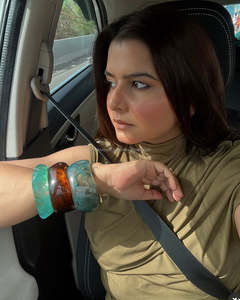 Brazaletes y pulseras anchos de resina a la moda, puños acrílicos gruesos, brazaletes, pulsera elegante, joyería para mujeres y niñas - Product Image 3