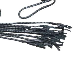 Flogger en cuir de vachette avec boucle en acier et cordes à pointes souples de 2,5 cm de large pour un jeu sensuel et à impact léger - Product Image 6
