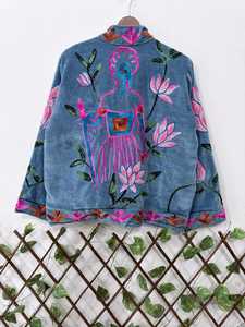 Manteau pour femme au design explosif et confort supérieur, en velours bleu poussière, broderie florale lotus, style bohème, veste courte pour femme - Product Image 4