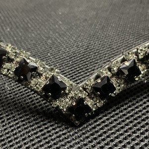 Cabezalera de Cuero de Lujo con Cristales Chaton Negros Cuadrados en Forma de V para Caballo, Arnés de Doma Ecuestre Personalizado, Venta al por Mayor OEM - Product Image 3