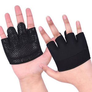 Half Finger Grippers Unisex New Design Heavy Duty Neoprene Gym Grip Pad Comfortable & Durable Non-slip Rubber Drip Pad - Product Image 3