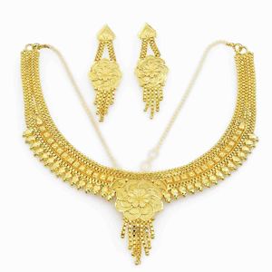 Collares de Moda para Mujer, Cadena Corta con Patrón de Flores, Chapado en Oro de 14K, 18K y 24K, Estilo Tradicional para Bodas, Venta al Por Mayor - Product Image 6