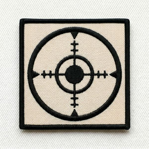 Parche bordado personalizado de mira táctica de francotirador, insignia de símbolo de objetivo de hierro, aplique bordado a máquina al por mayor - Product Image 1