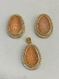 Conjunto de Pendientes y Colgante para Boda India, Piedra Tallada Naranja, Chapado en Oro Amarillo, Joyería Tradicional - Product Image 3