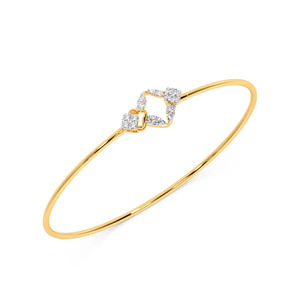 Bracelet ouvert en diamant avec bande fine en or jaune et motif géométrique symétrique en grappe - Product Image 2