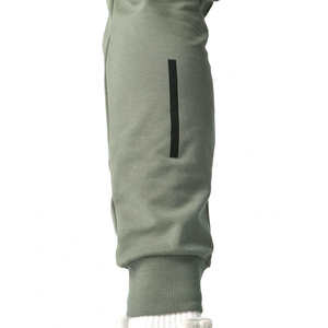 Pantalon de survêtement pour homme avec cordon de serrage à la taille, coupe décontractée, confortable pour le quotidien, design à jambe ample, broderie personnalisée, usine de vêtements - Product Image 3