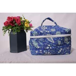 Grande trousse de toilette matelassée en coton fleuri, faite à la main, pour organiser les maquillages, pochette de rangement de voyage avec fermeture éclair pour femmes - Product Image 1